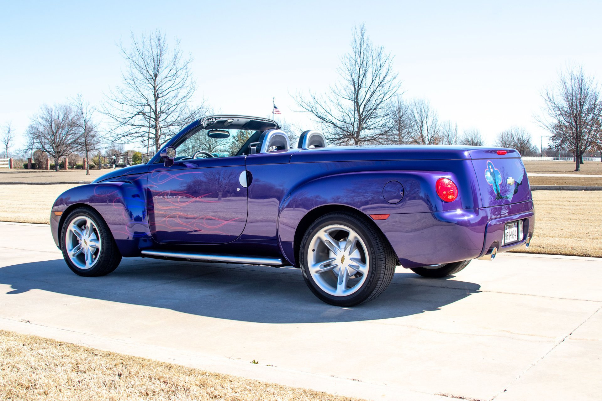 Used 2004 Chevrolet SSR w/ Preferred Equipment Group RWD image 40