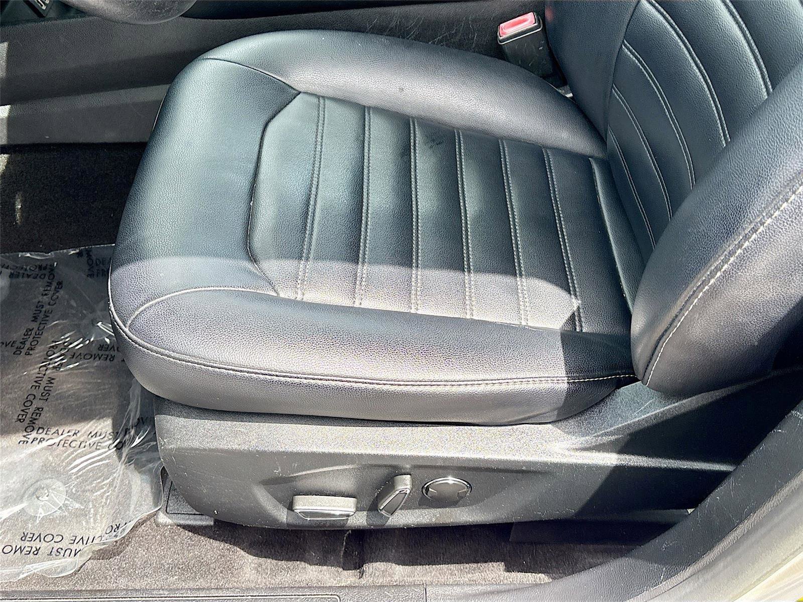 Used 2019 Ford Fusion SEL FWD image 18