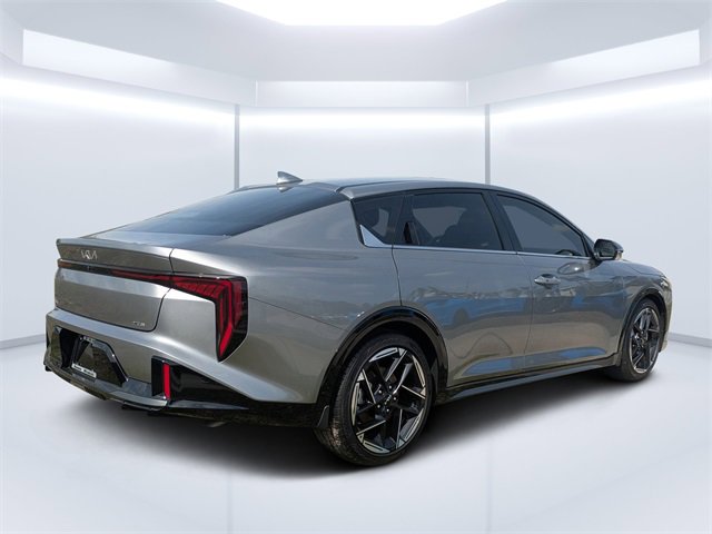 Used 2025 Kia K4 GT-Line image 3