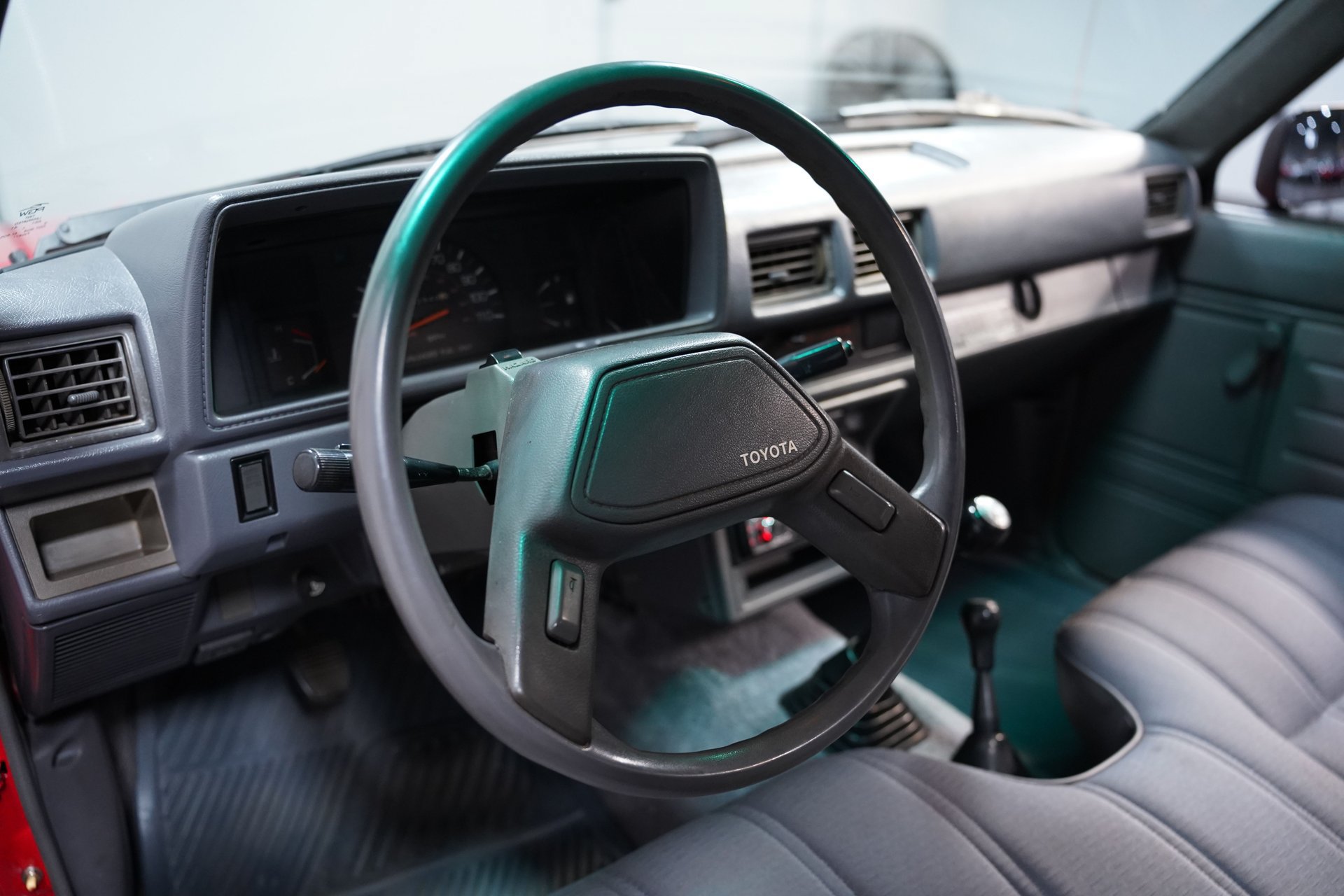 Used 1988 Toyota Pickup 4x4 Regular Cab image 31