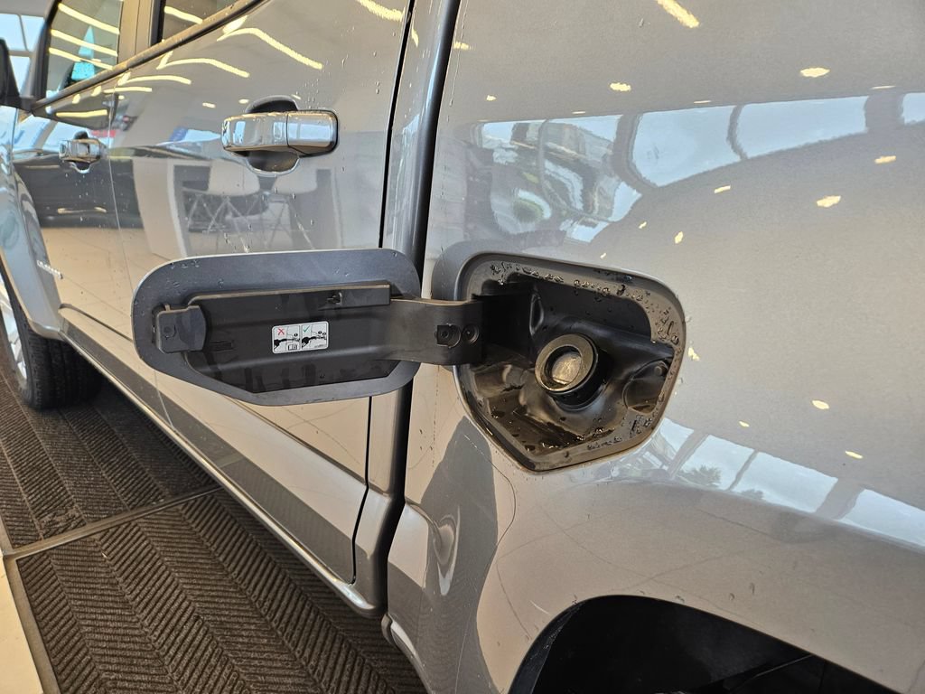 Used 2022 Chevrolet Colorado LT w/ Safety Package AWD/4WD image 29
