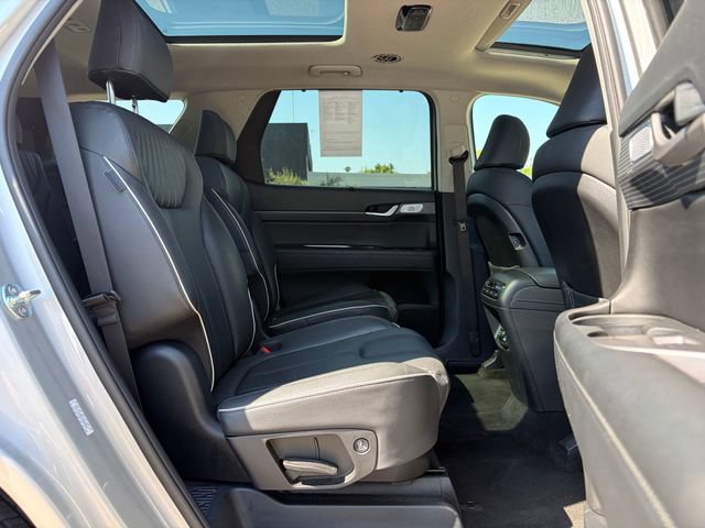 Used 2024 Hyundai Palisade Limited AWD/4WD image 28