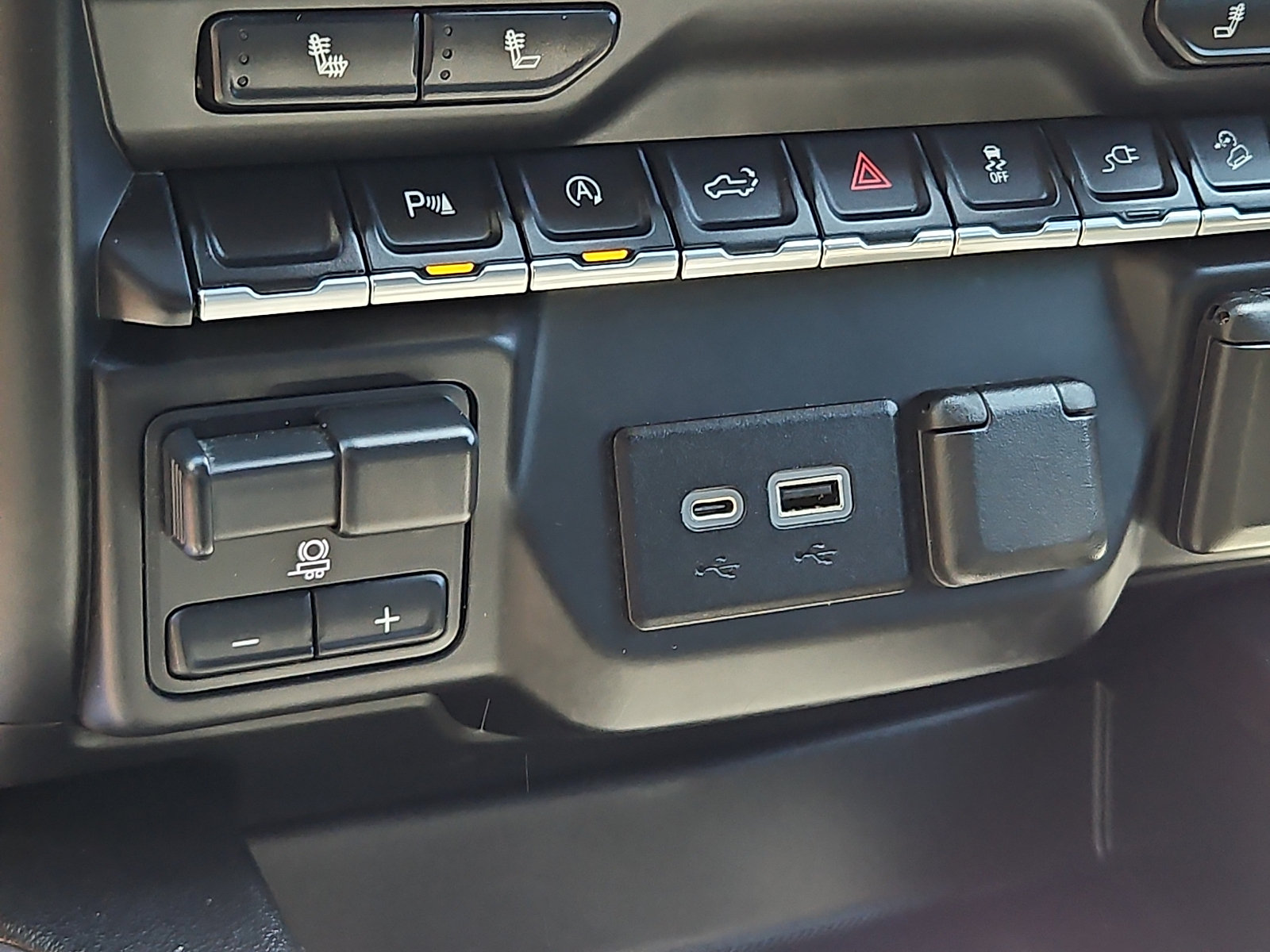 Used 2021 Chevrolet Silverado 1500 LT Trail Boss w/ Convenience Package II AWD/4WD image 22