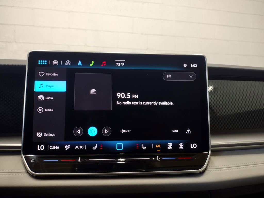 New 2025 Volkswagen Tiguan SE image 25