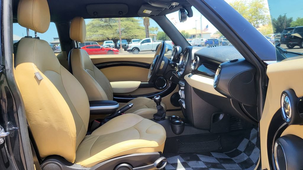Used 2009 MINI Cooper John Cooper Works FWD image 19