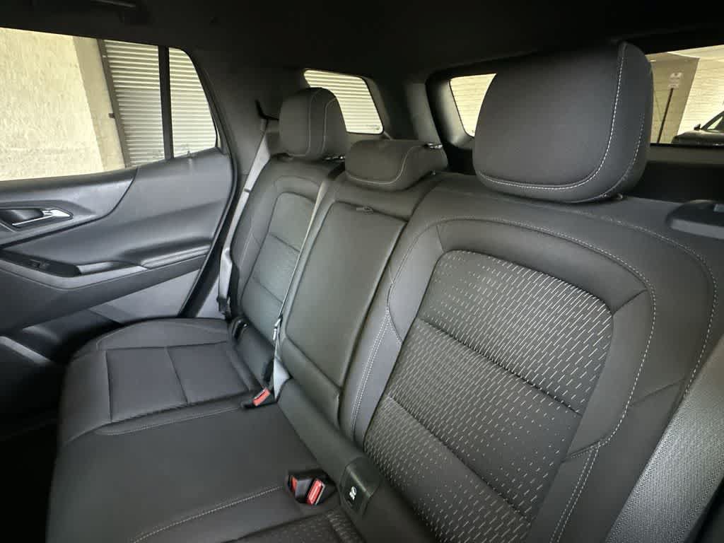 Used 2025 Chevrolet Equinox LT w/ Safety and Technology Package FWD image 22