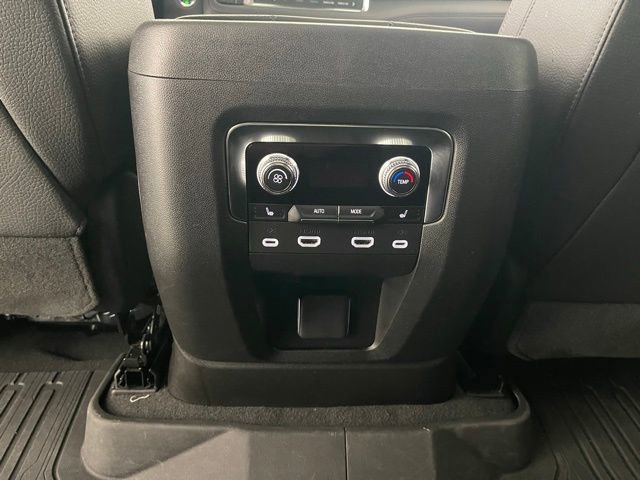 Used 2023 GMC Yukon Denali AWD/4WD image 46