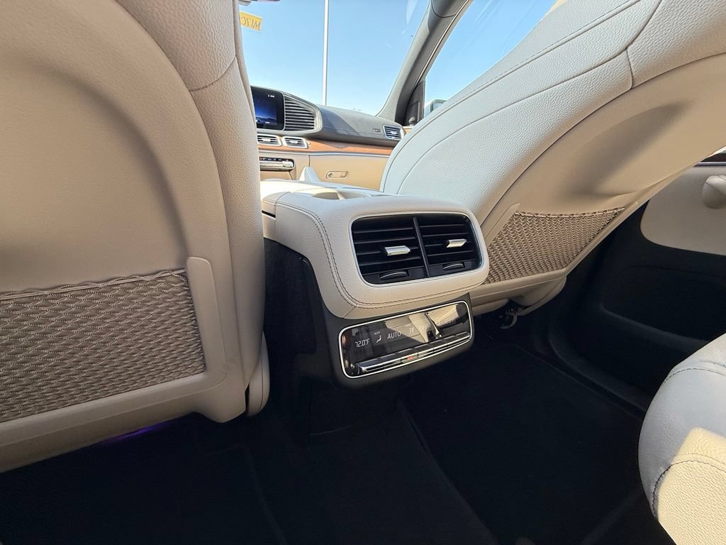 Used 2025 Mercedes-Benz GLS 450 4MATIC image 24