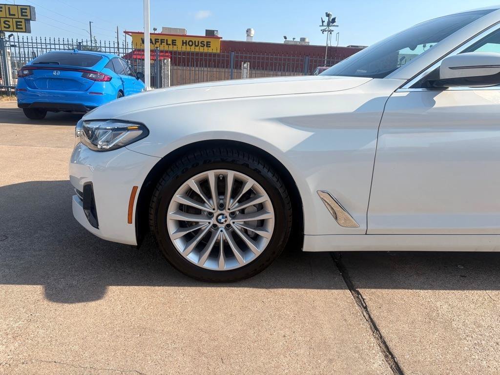 Used 2023 BMW 530i xDrive w/ Convenience Package AWD/4WD image 9
