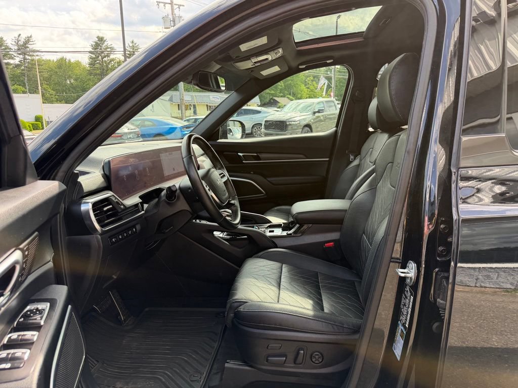 Used 2023 Kia Telluride SX X-Line AWD/4WD image 10