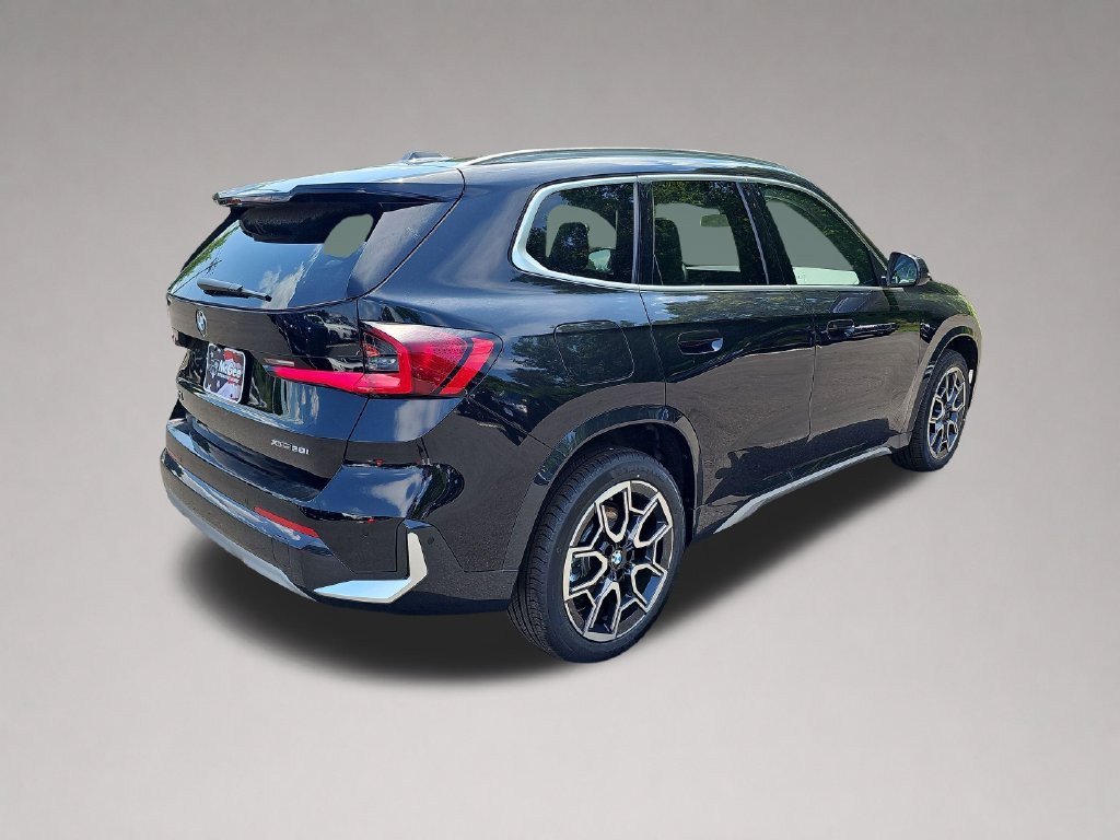 New 2026 BMW X1 xDrive28i w/ Convenience Package AWD/4WD image 4