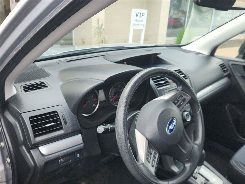 Used 2014 Subaru Forester 2.5i AWD/4WD image 11