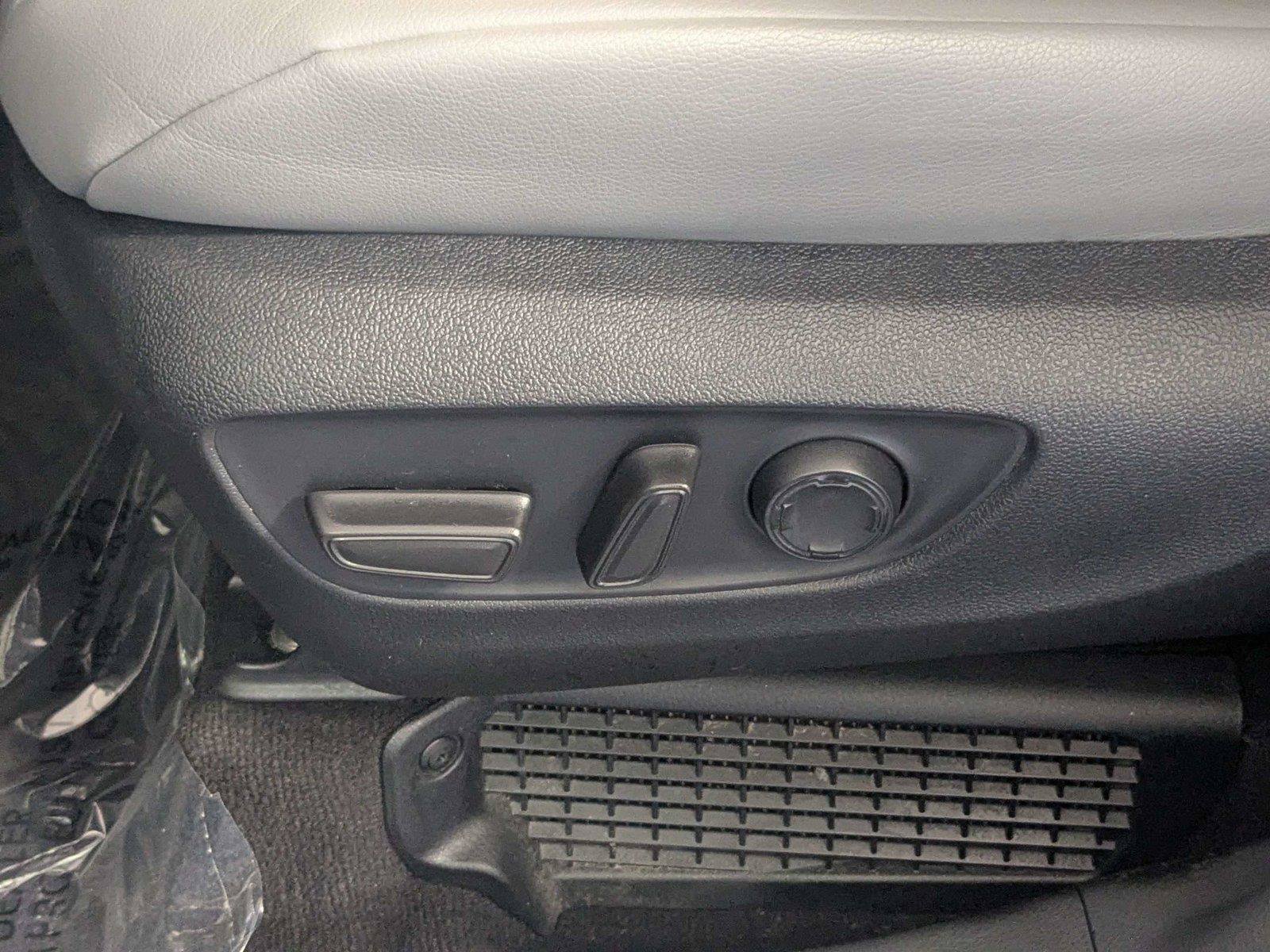 Certified 2024 Toyota Sienna XLE FWD image 14
