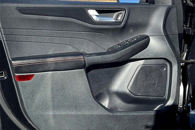 Used 2025 Ford Escape ST-Line image 20