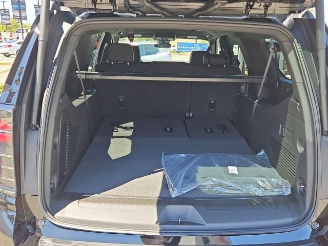 New 2026 Chevrolet Suburban LT w/ LPO, Get Active Package RWD image 26