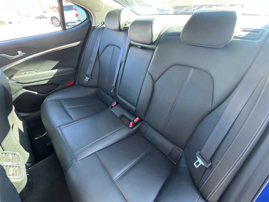 Used 2021 Genesis G70 2.0T image 32