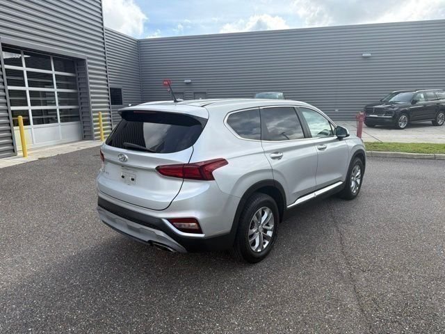 Used 2020 Hyundai Santa Fe SE FWD image 5