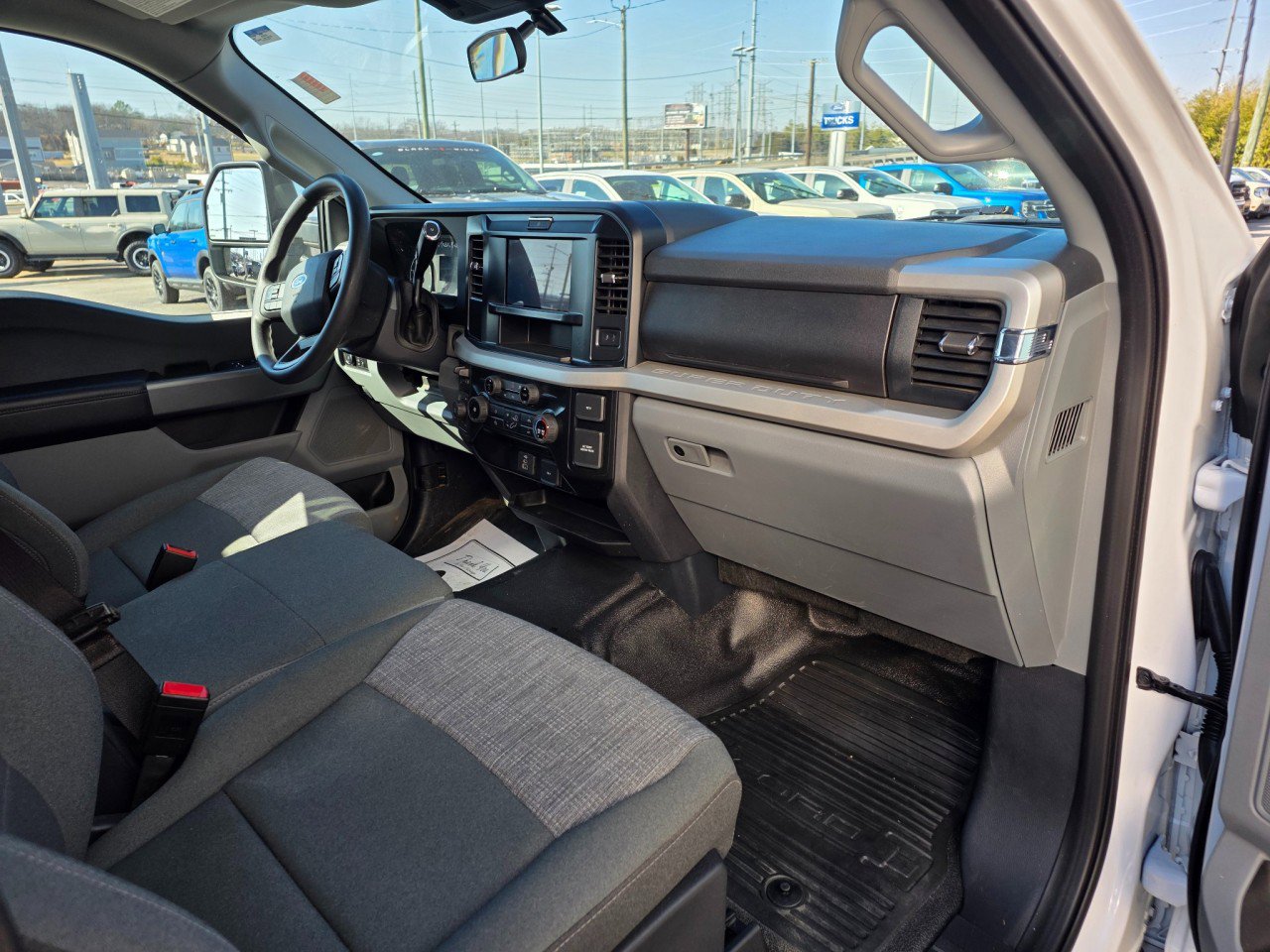 Used 2025 Ford F350 XLT AWD/4WD image 17