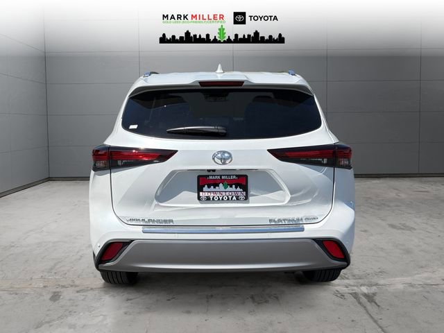 New 2026 Toyota Highlander Platinum AWD/4WD image 4
