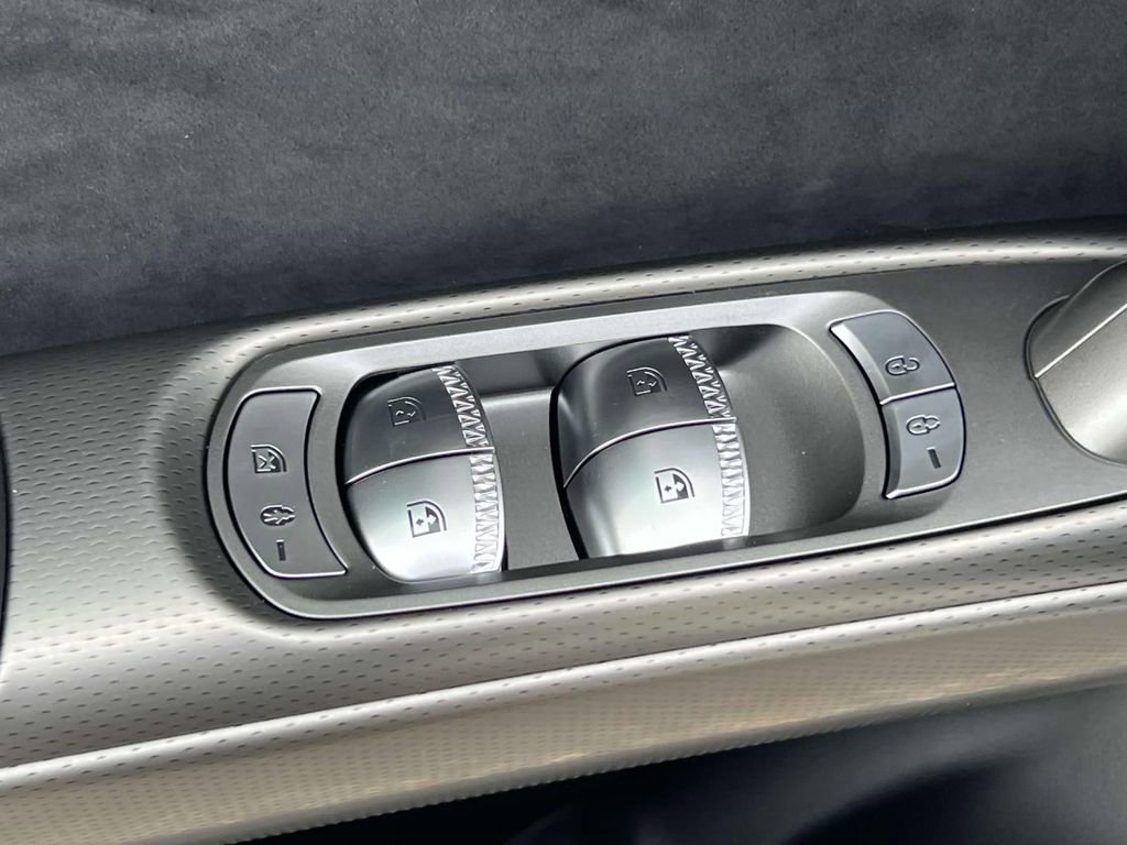 New 2024 Genesis GV60 Performance image 16