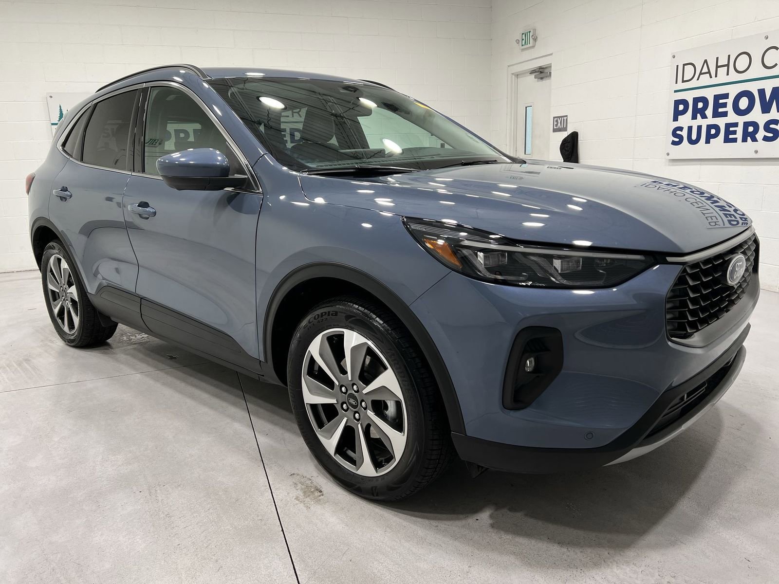 Used 2024 Ford Escape Platinum video 2