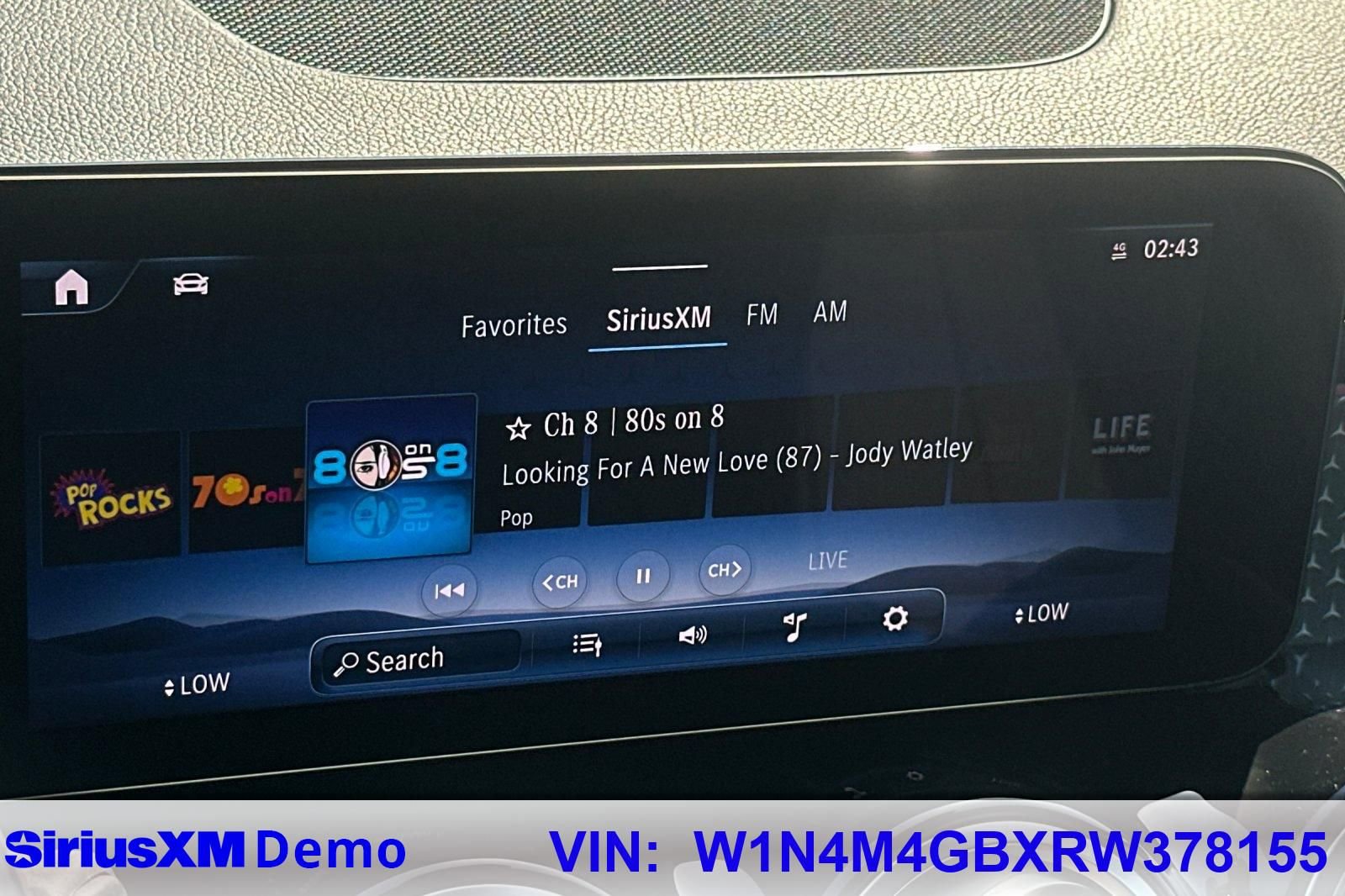 Certified 2024 Mercedes-Benz GLB 250 image 28