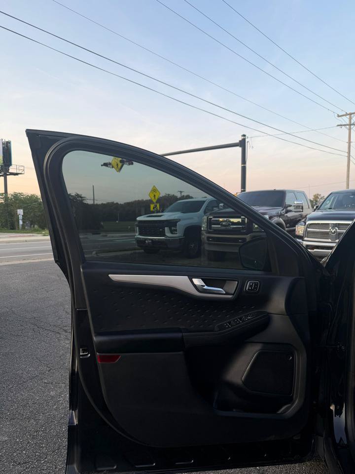 Used 2020 Ford Escape SEL AWD/4WD image 13