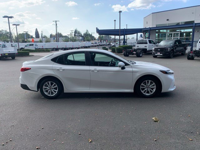 Used 2025 Toyota Camry LE FWD image 6