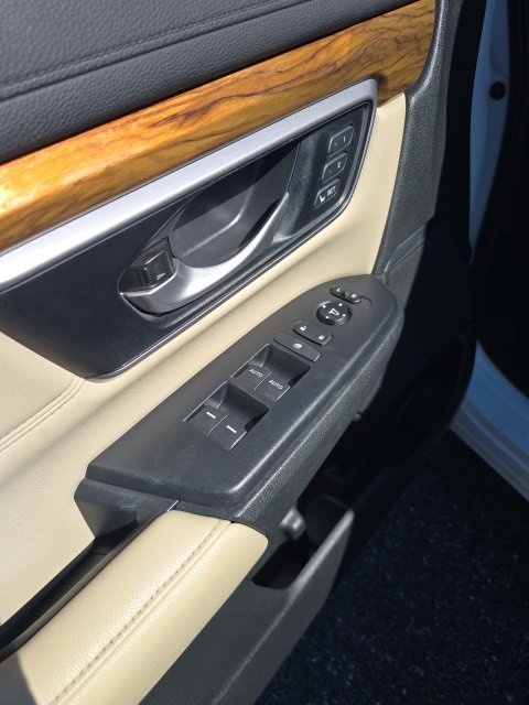 Used 2018 Honda CR-V EX-L image 19