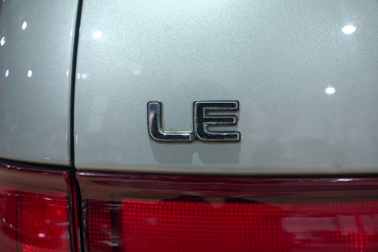 Used 1992 Toyota Previa LE RWD image 22