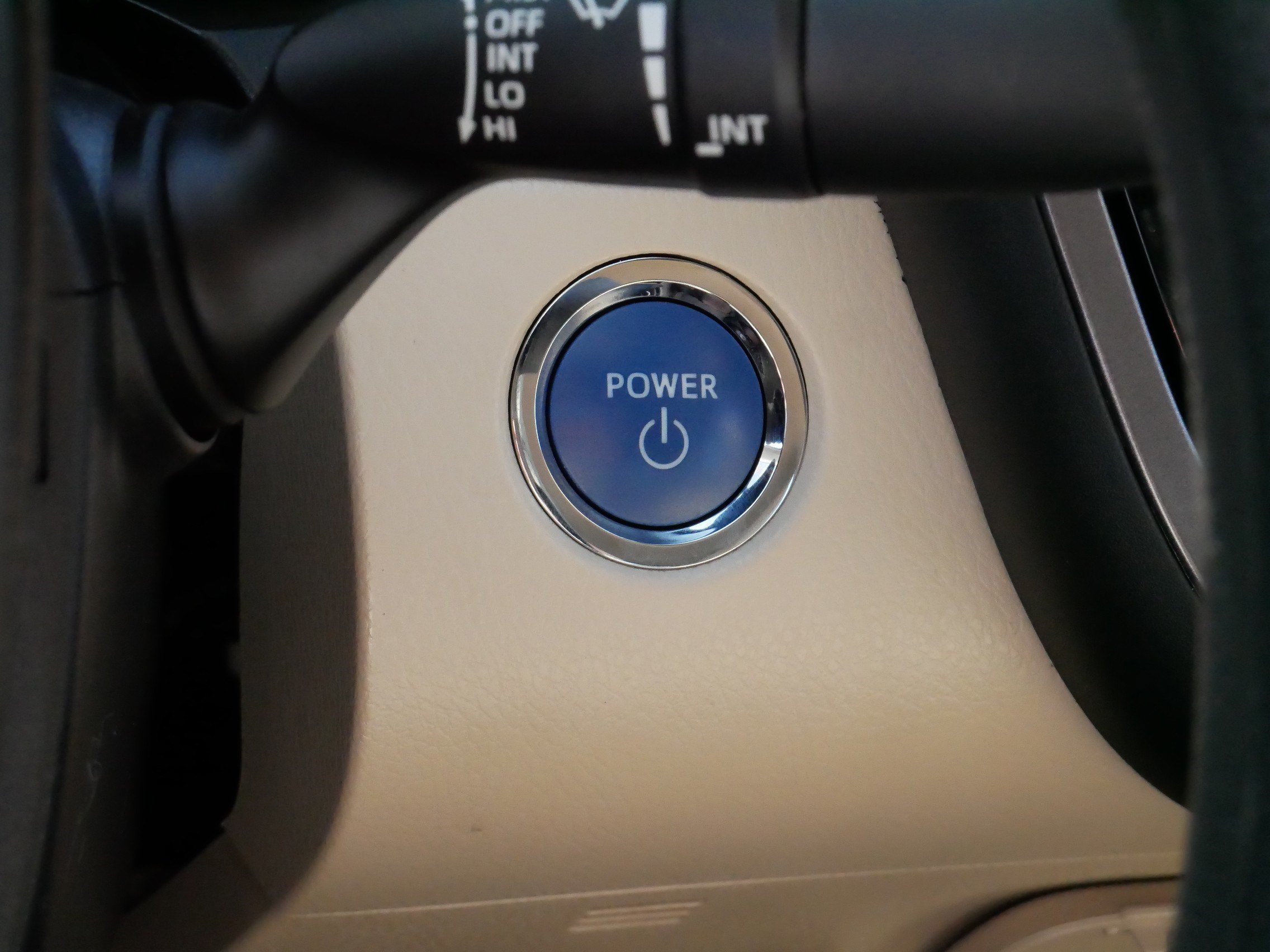 Used 2019 Toyota Camry LE FWD image 30