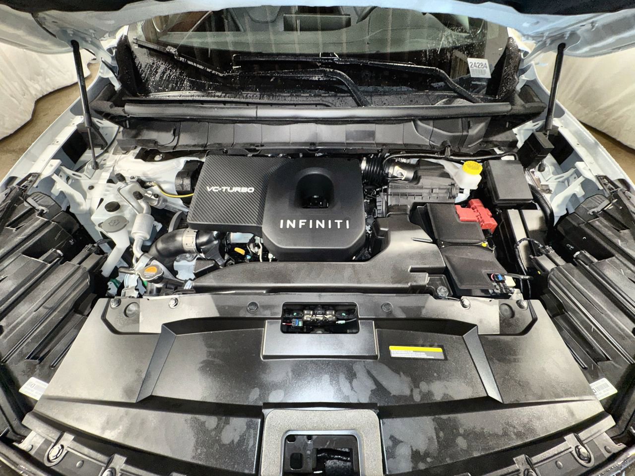 Certified 2026 INFINITI QX60 Sport w/ Dark Cargo Package AWD/4WD image 33