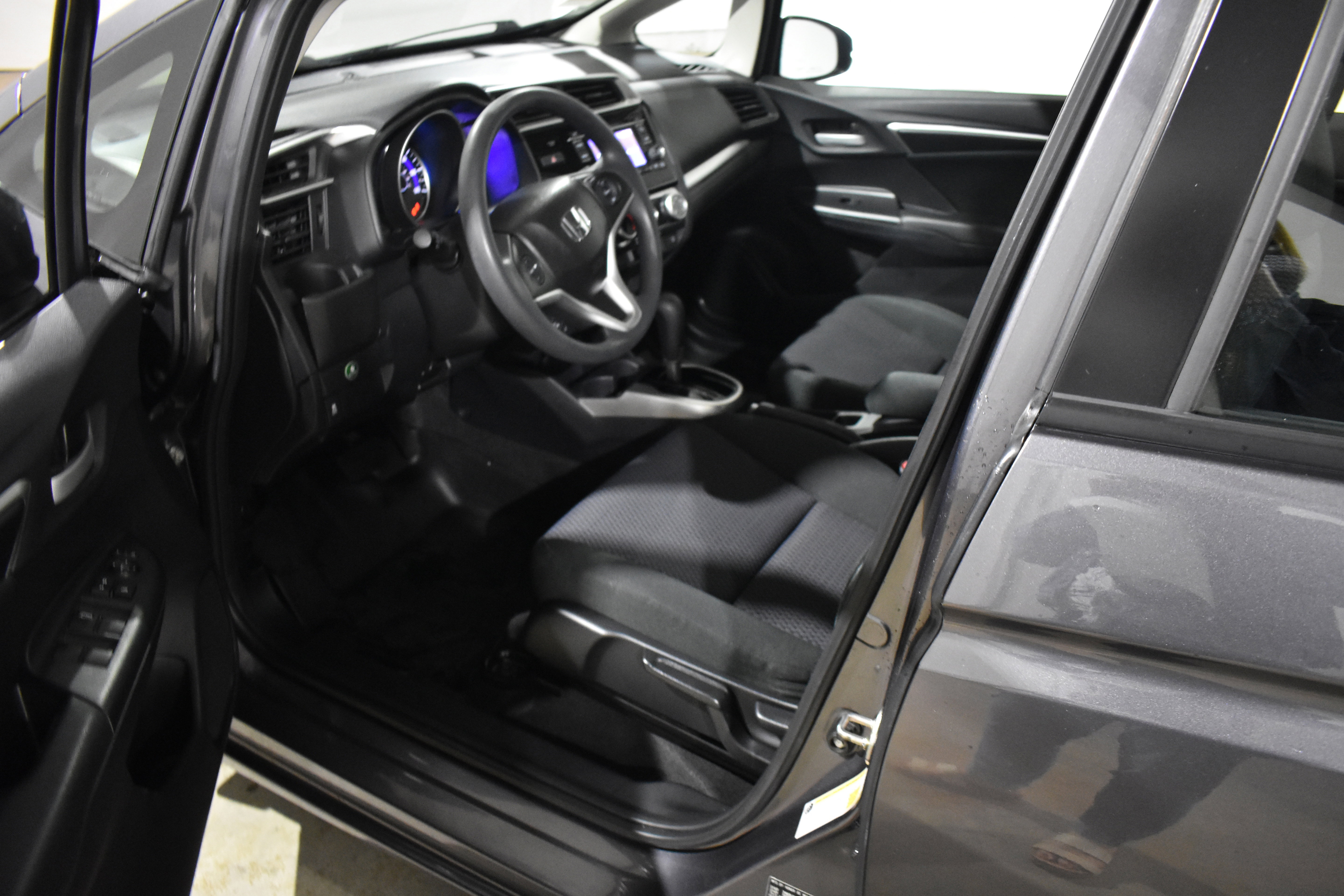 Used 2019 Honda Fit LX image 12