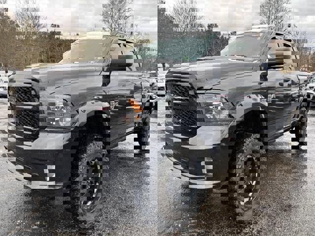 Used 2015 RAM 1500 Express image 3