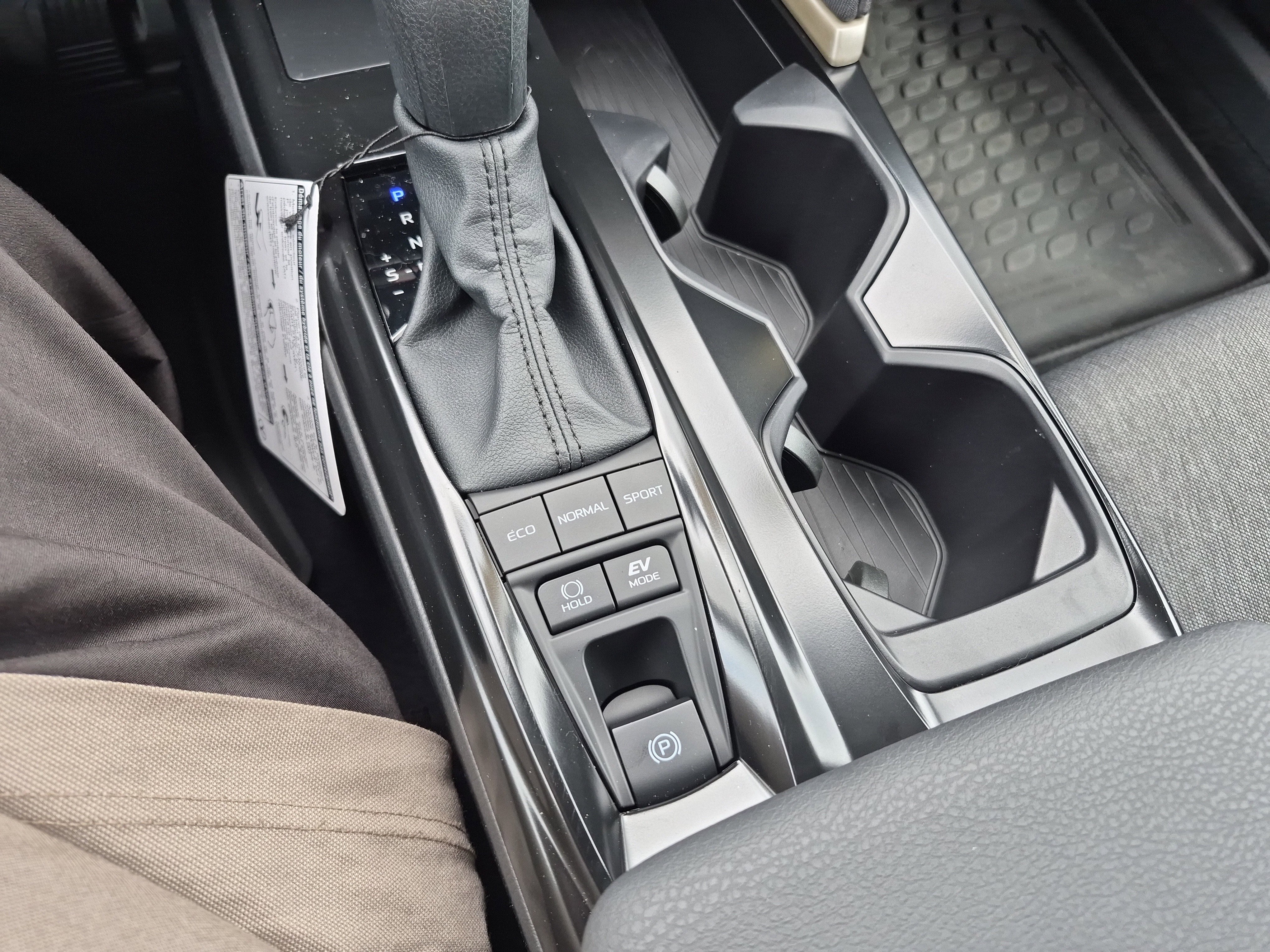 Used 2026 Toyota Camry LE image 28