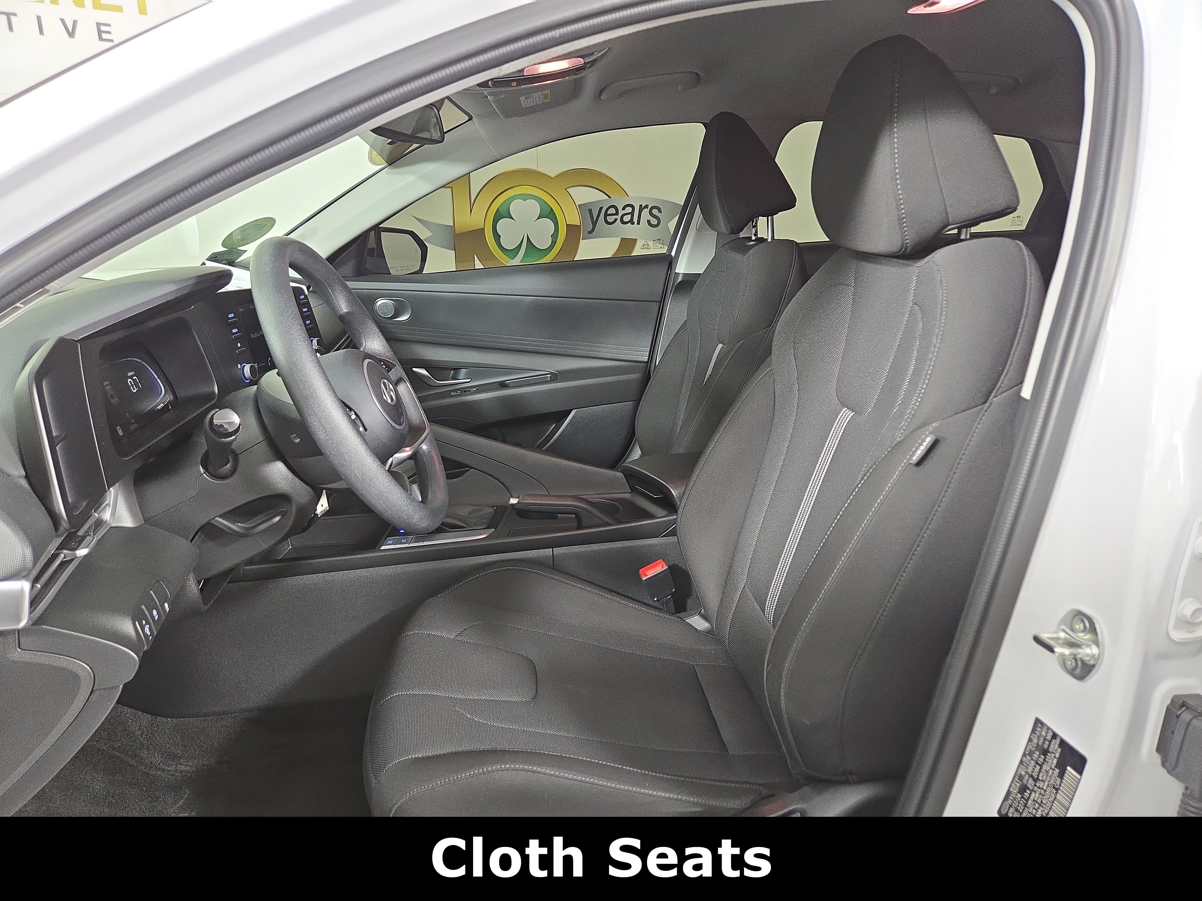 Used 2024 Hyundai Elantra SE image 11