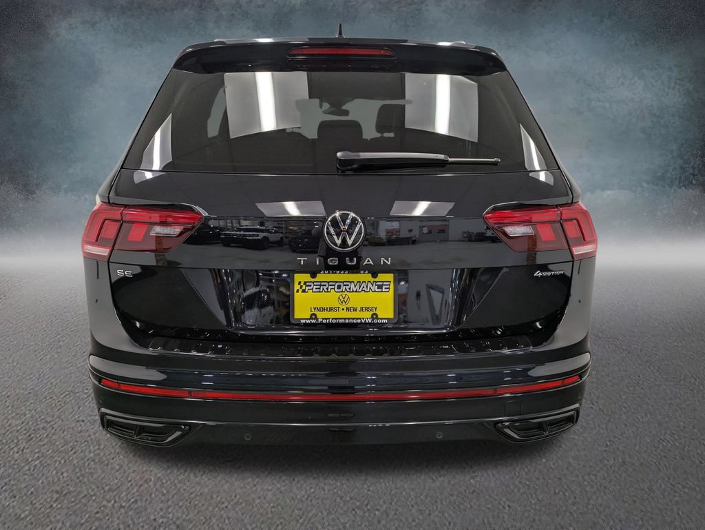 Used 2023 Volkswagen Tiguan SE R-Line AWD/4WD image 5