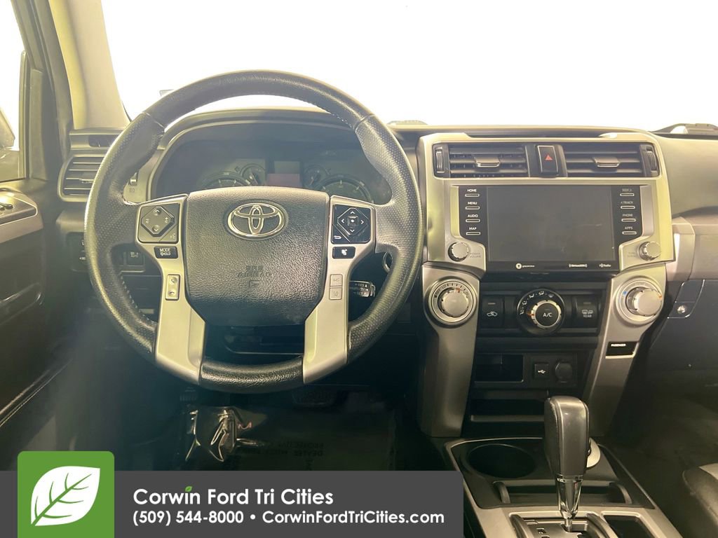 Used 2020 Toyota 4Runner 4WD image 26