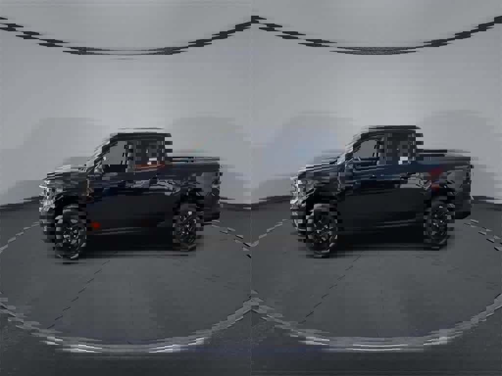 New 2025 Ford Maverick Lariat w/ Black Appearance Package image 4