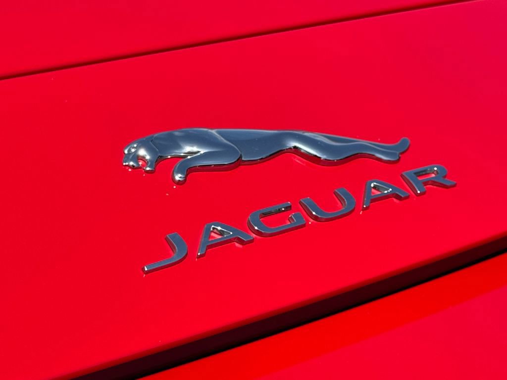 Used 2019 Jaguar F-TYPE Convertible RWD image 6