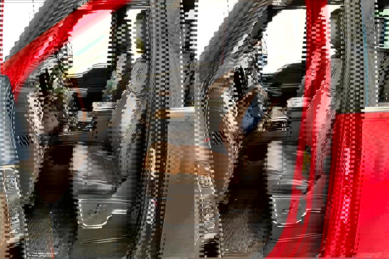 Used 2023 Ford F250 King Ranch w/ Chrome Package image 15