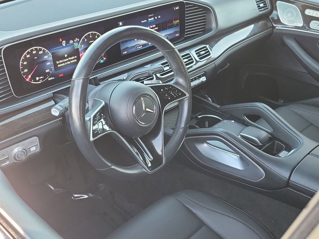 Used 2024 Mercedes-Benz GLE 350 4MATIC w/ 3rd Row Seat Package image 3