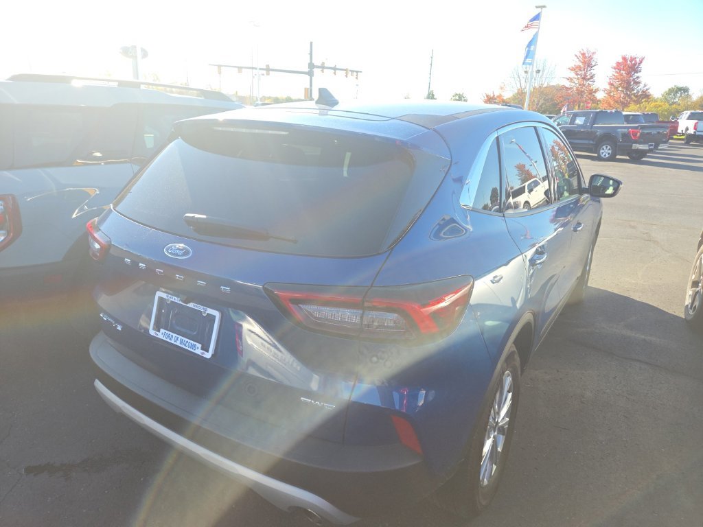 Certified 2023 Ford Escape Active AWD/4WD image 6