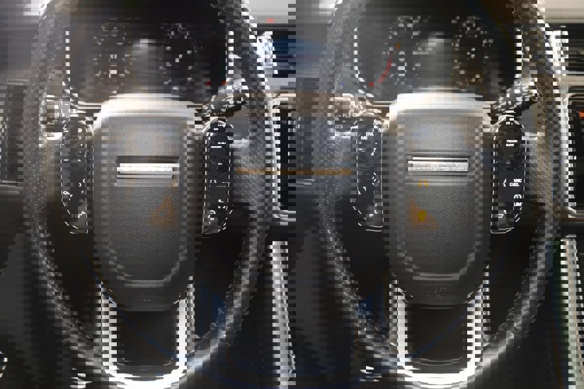 Used 2018 Land Rover Range Rover Sport HSE image 36