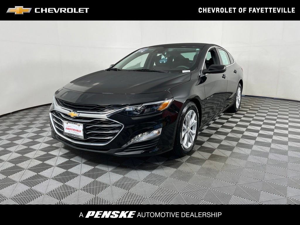 Certified 2025 Chevrolet Malibu LT FWD image 1