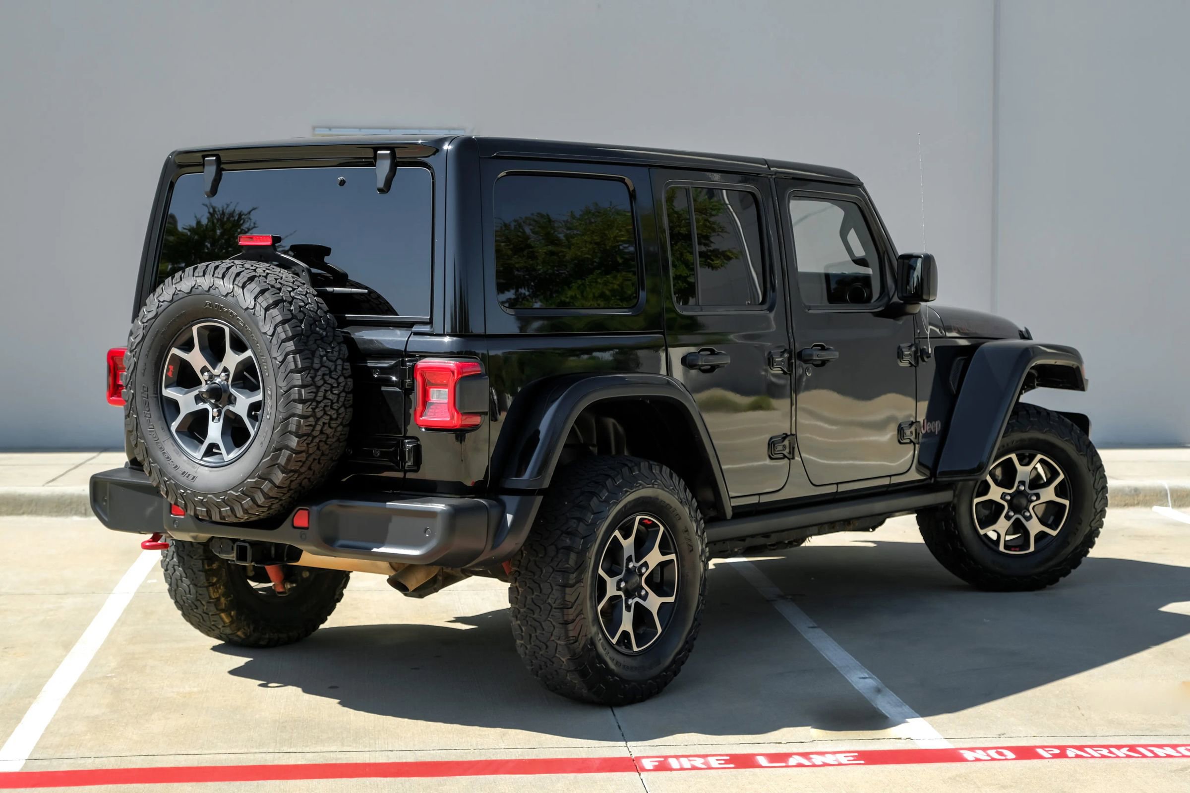 Used 2019 Jeep Wrangler Unlimited Rubicon image 3