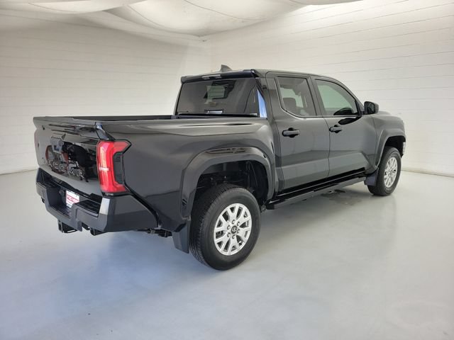 Used 2024 Toyota Tacoma SR RWD image 5
