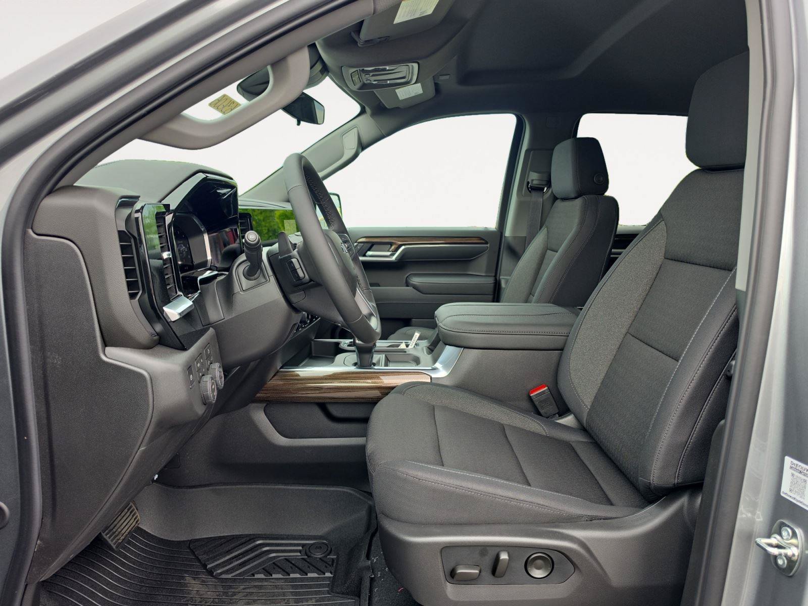 New 2026 Chevrolet Silverado 1500 LT Trail Boss w/ Protection Package AWD/4WD image 10