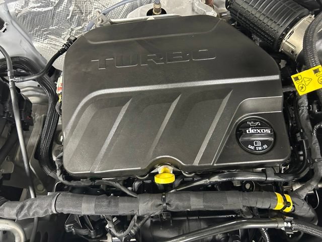 Used 2024 Chevrolet Trax RS w/ Sunroof Package FWD image 10