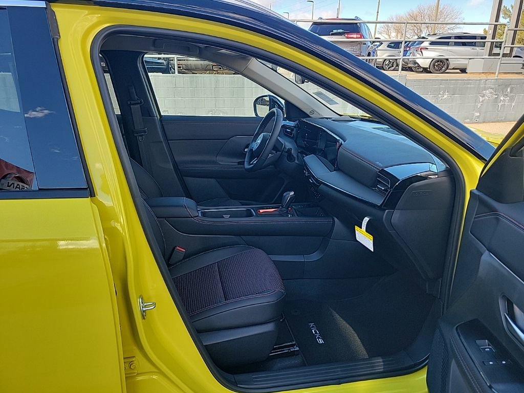 New 2026 Nissan Kicks SR w/ Cold Weather Package image 15